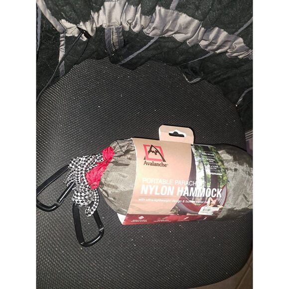 NEW Avalanche Outdoor Portable Parachute Nylon Hammock Gray-Red - Picture 5 of 7